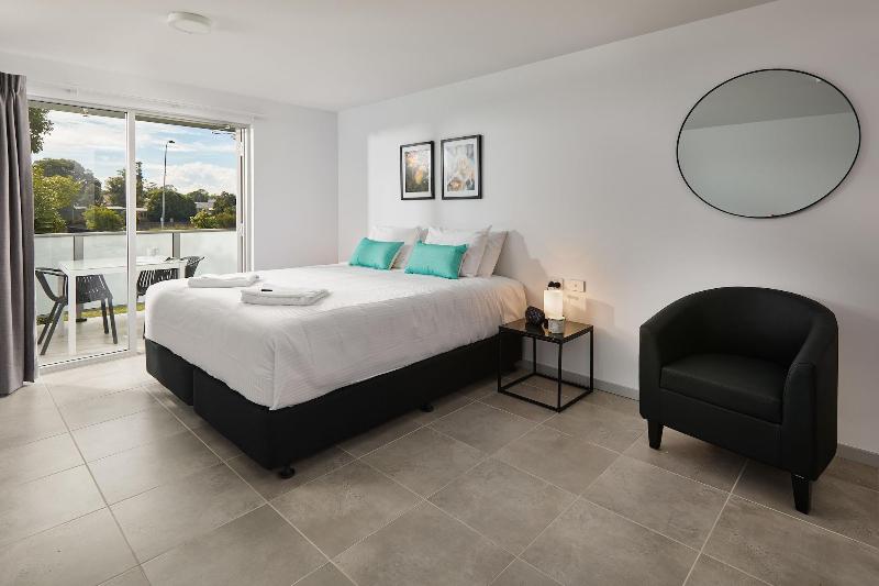 East Maitland Executive Apartments image