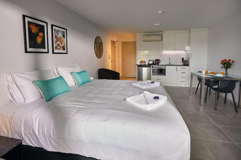 East Maitland Executive Apartments image
