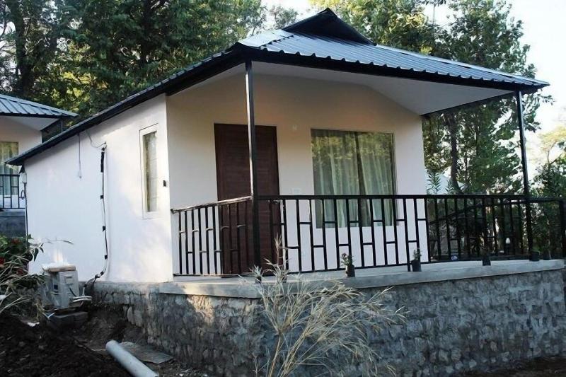 Dev Bhoomi Farms & Cottages — general view