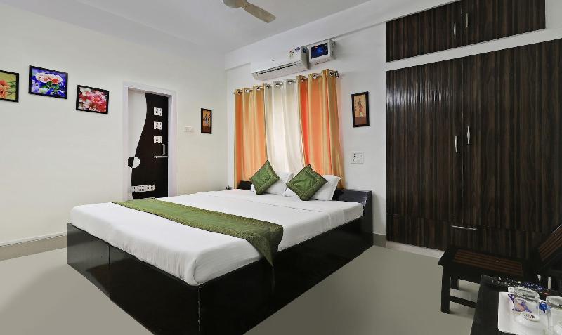 Treebo Umal Homestay Ganeshguri image