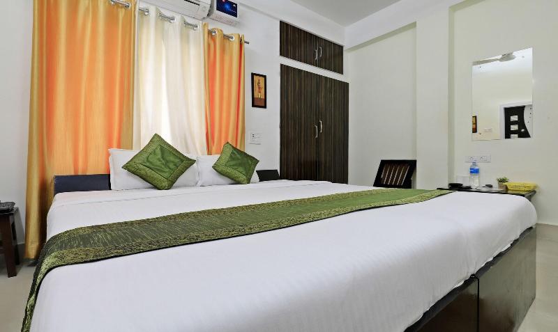 Treebo Umal Homestay Ganeshguri image