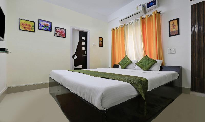Treebo Umal Homestay Ganeshguri image