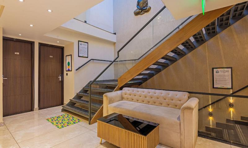 Treebo Bombay Palace image