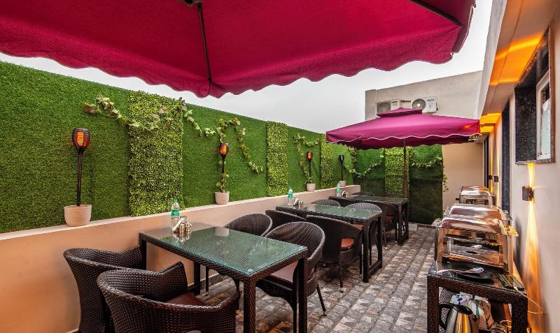 Treebo Bombay Palace image