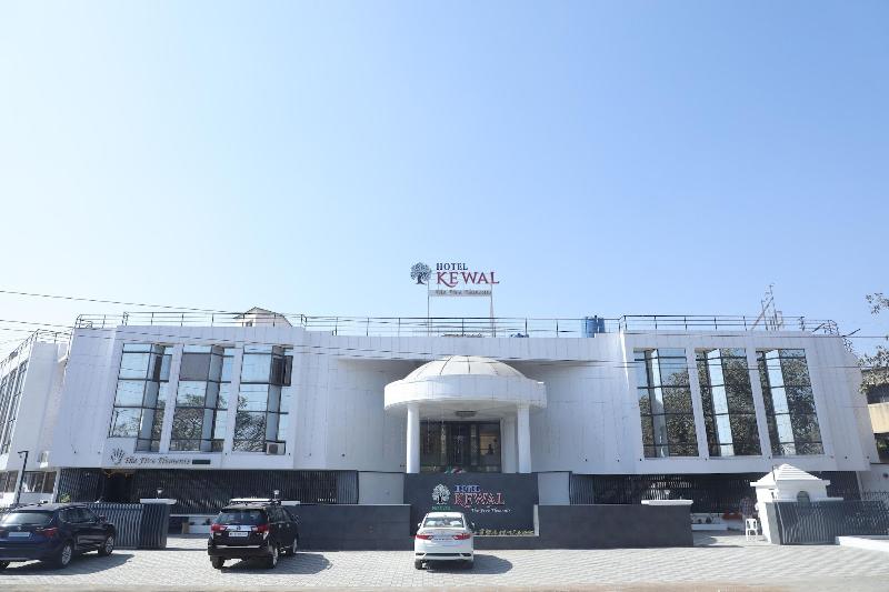 Hotel Kewal image