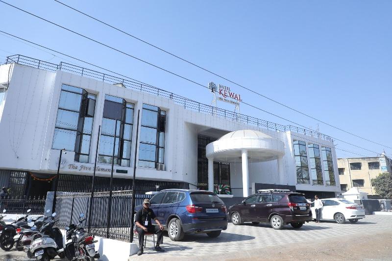 Hotel Kewal image