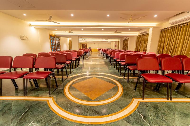 Hotel Kewal image