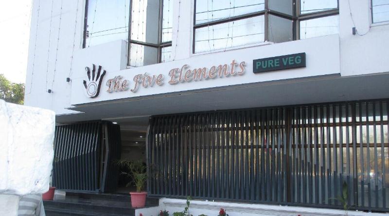 Hotel Kewal image