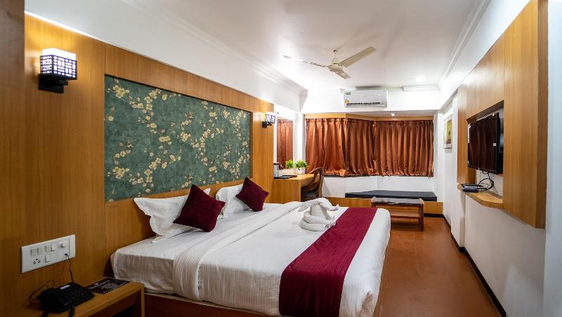 Hotel Kewal image