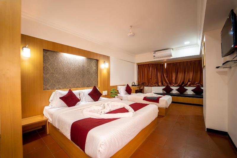 Hotel Kewal image