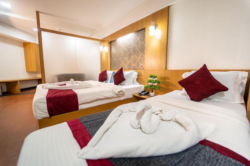 Hotel Kewal image