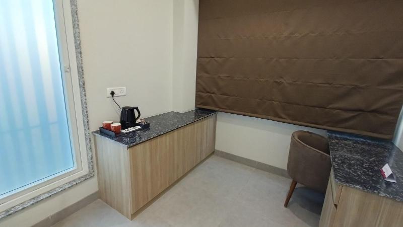 Rosastays Gurugram Sec 31 image