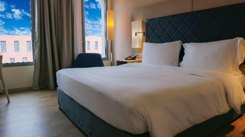 Radisson Blu Hotel Toulouse Airport image