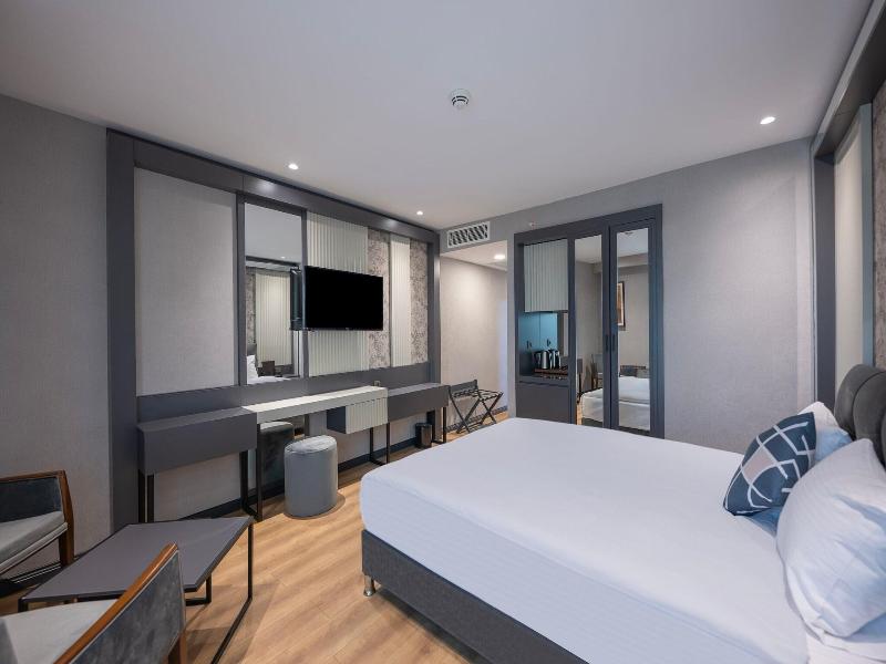 Four Points Express By Sheraton Antalya Lara image