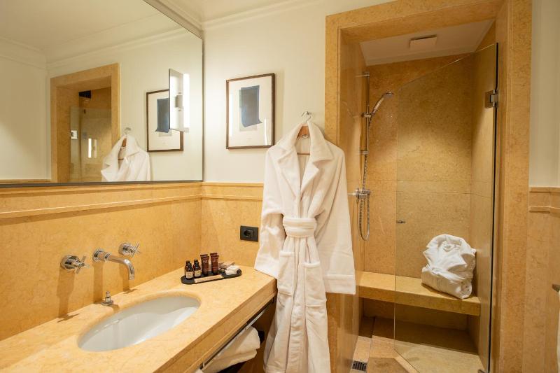 Hotel Brun image