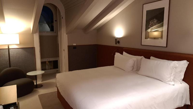 Hotel Brun image