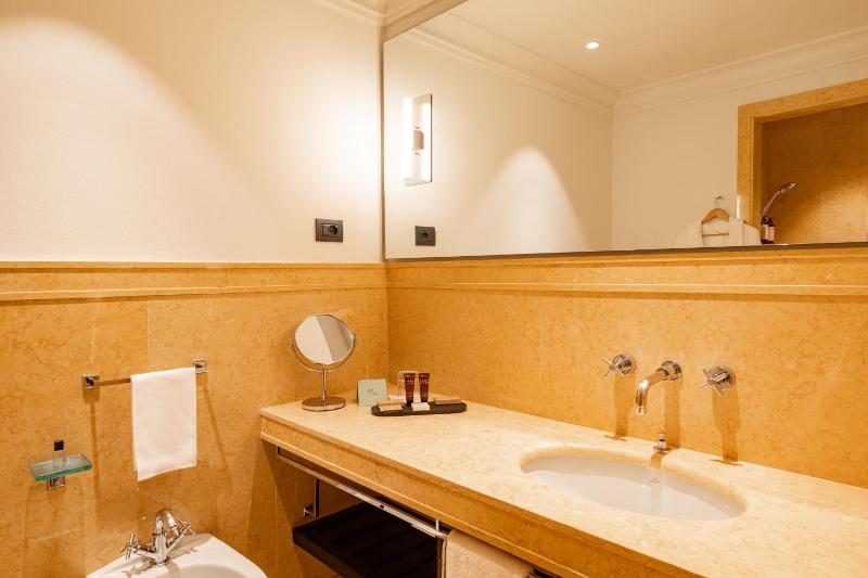 Hotel Brun image