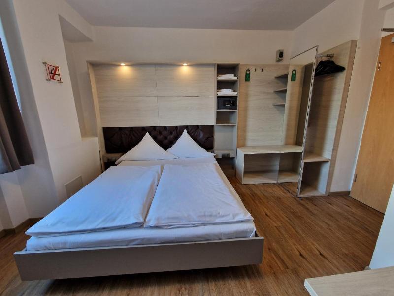 Center Hotel Essen image