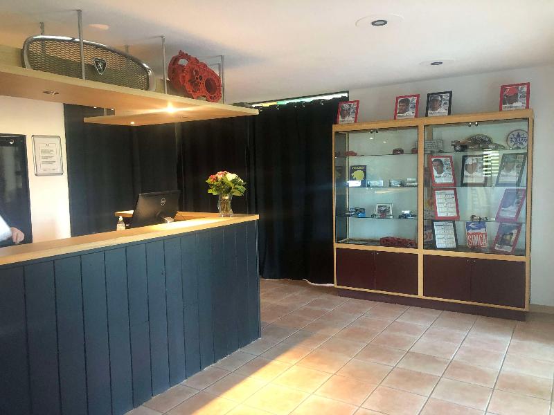 Enzo Hotels Chartres Mainvilliers By Kyriad Direct image