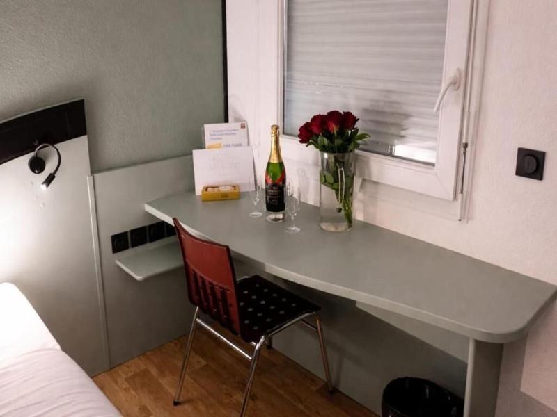 Enzo Hotels Chartres Mainvilliers By Kyriad Direct image