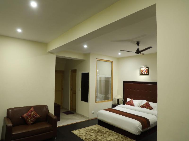 Hotel Ladakh Imperial image