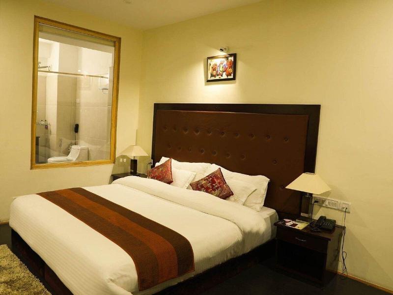 Hotel Ladakh Imperial image