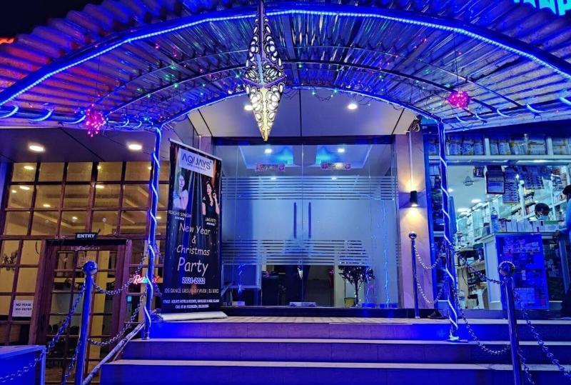 Hotel Runway Inn
