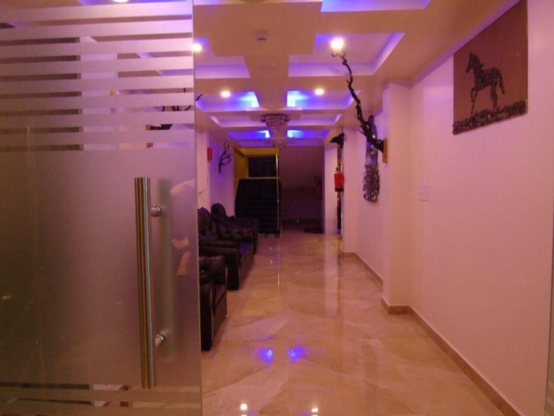 Hotel Runway Inn