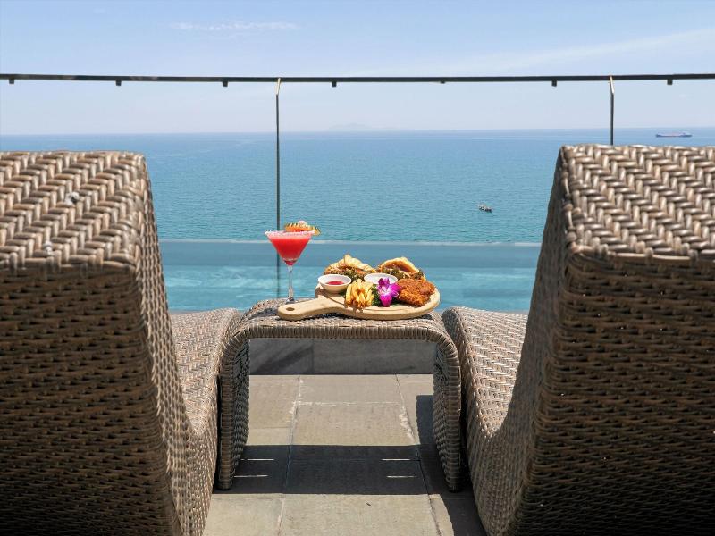 Mangata Beachfront Hotel image