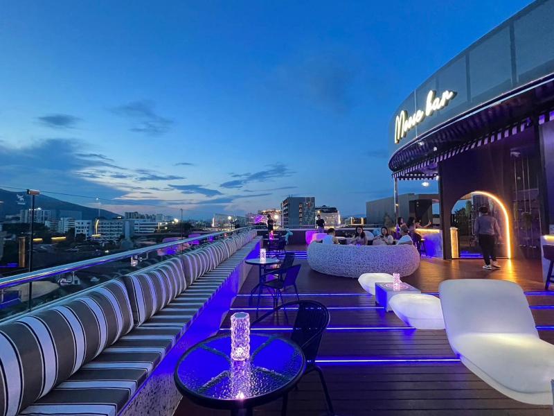 Moose Hotel Nimman image