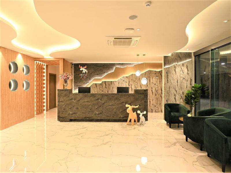 Moose Hotel Nimman image