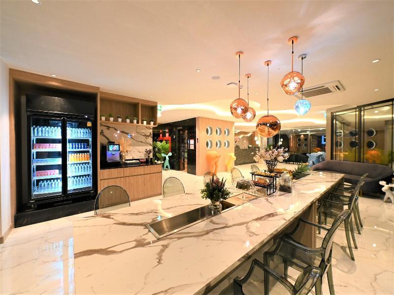 Moose Hotel Nimman image
