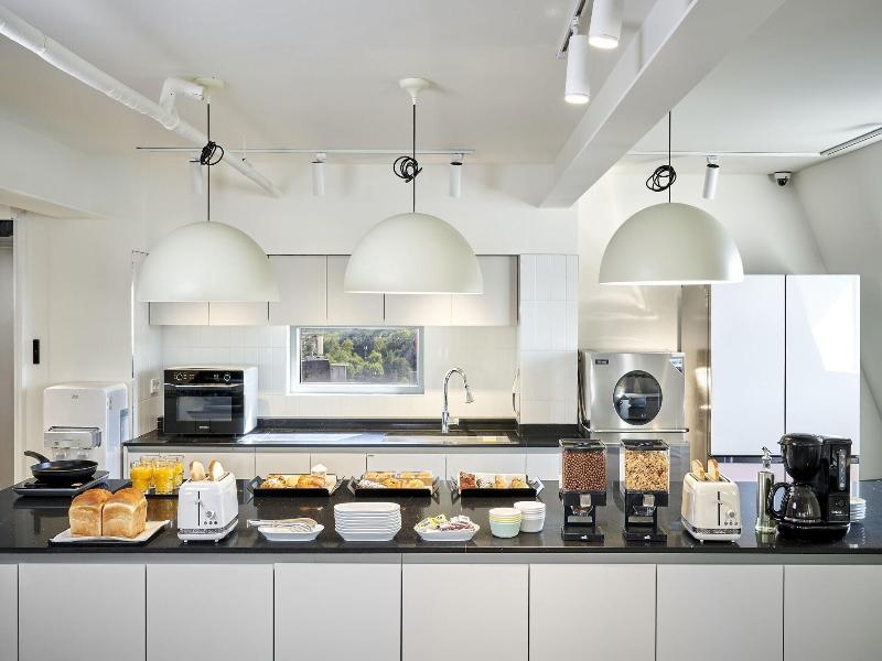 H Hostel Itaewon image
