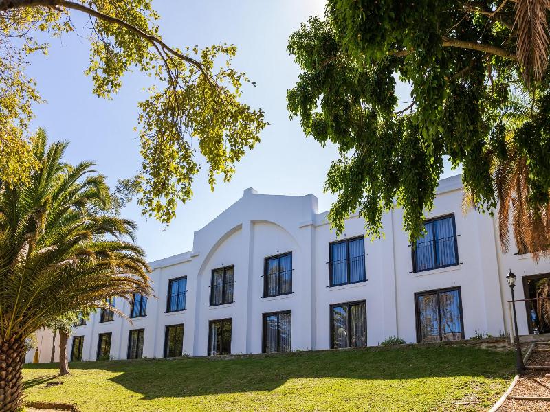 Lord Charles Hotel image