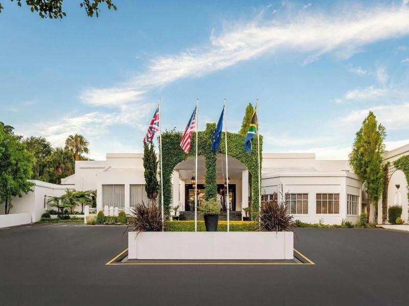 Lord Charles Hotel image