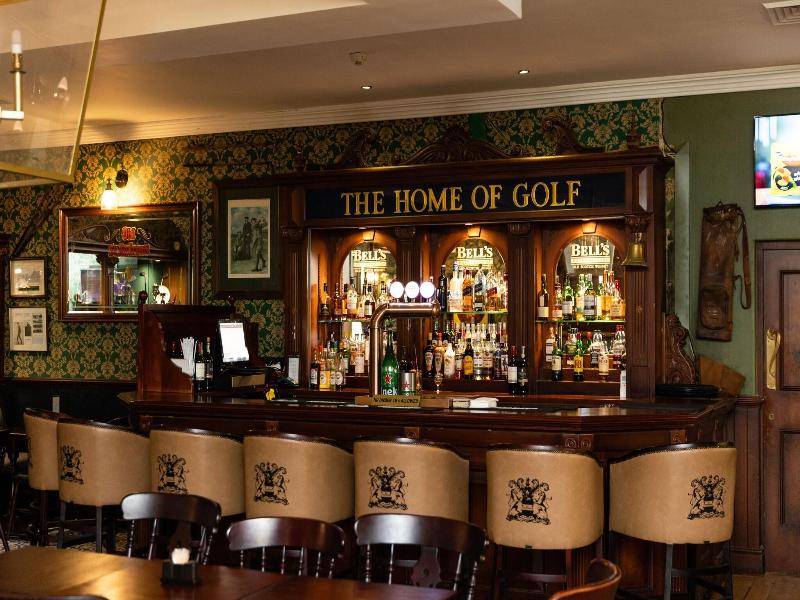 Lord Charles Hotel image
