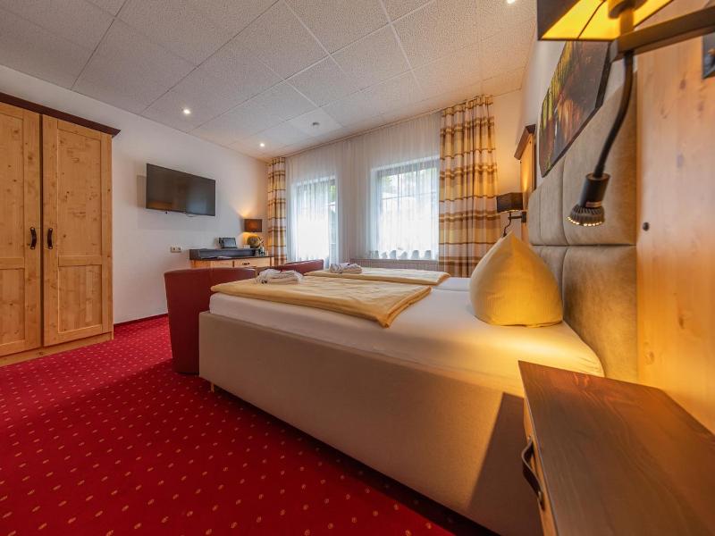 Waldgasthof Hotel Am Sauwald image