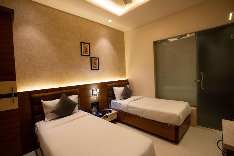Hotel Rr 62 image