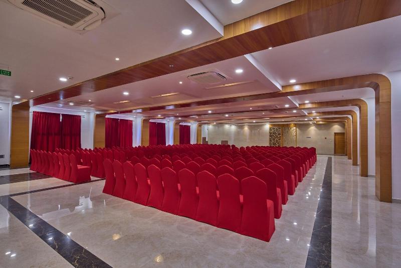Golden Tulip Tirupati image