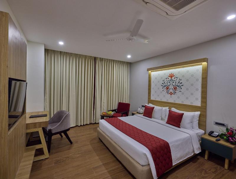 Golden Tulip Tirupati image