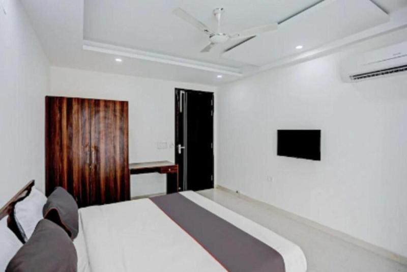Hotel Collection Inn image