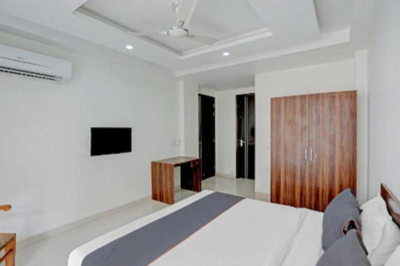 Hotel Collection Inn image