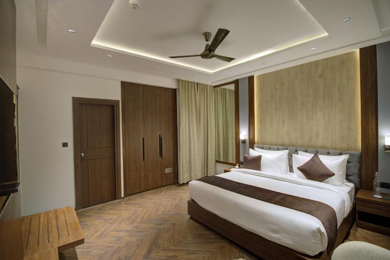 Cygnett Collection Kk Hotel image