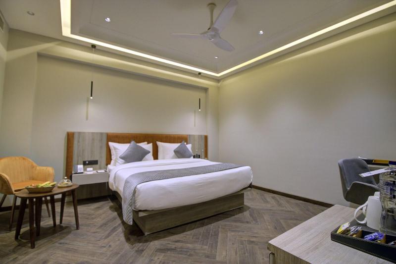 Cygnett Collection Kk Hotel image