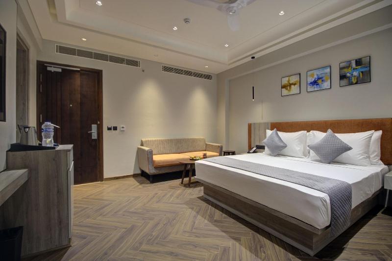 Cygnett Collection Kk Hotel image