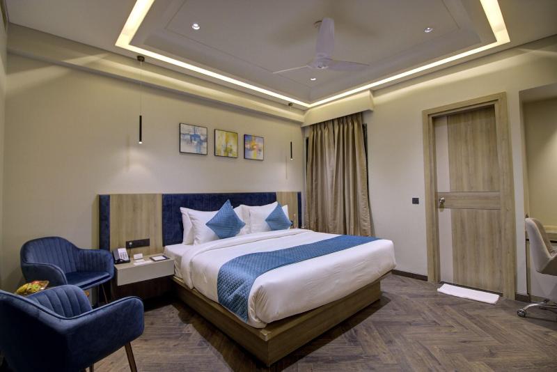 Cygnett Collection Kk Hotel image