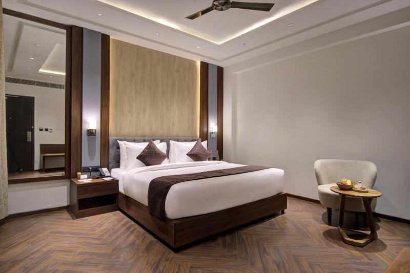 Cygnett Collection Kk Hotel image