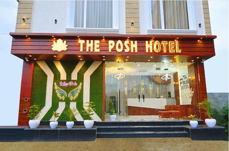 Hotel The Posh — exterior view