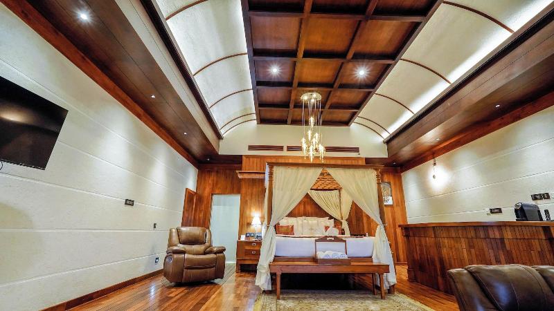 Chandys Drizzle Drops image