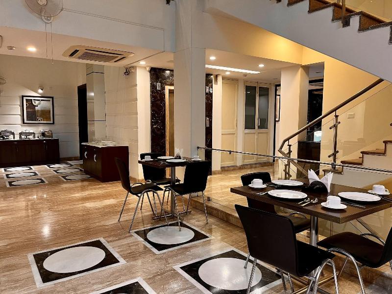 Alpina Hotels & Suites image